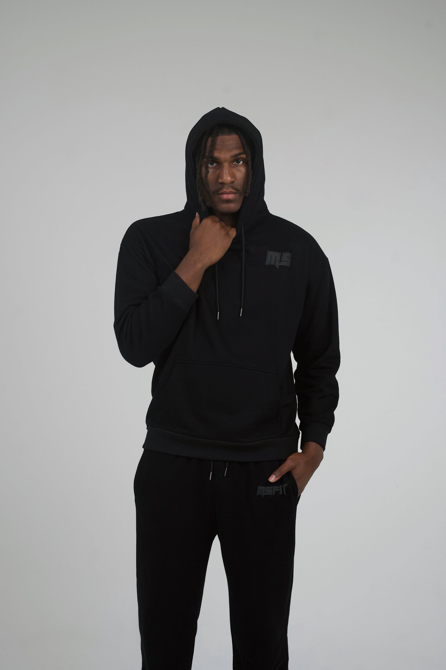 TONES HOODIE ONYX BLACK